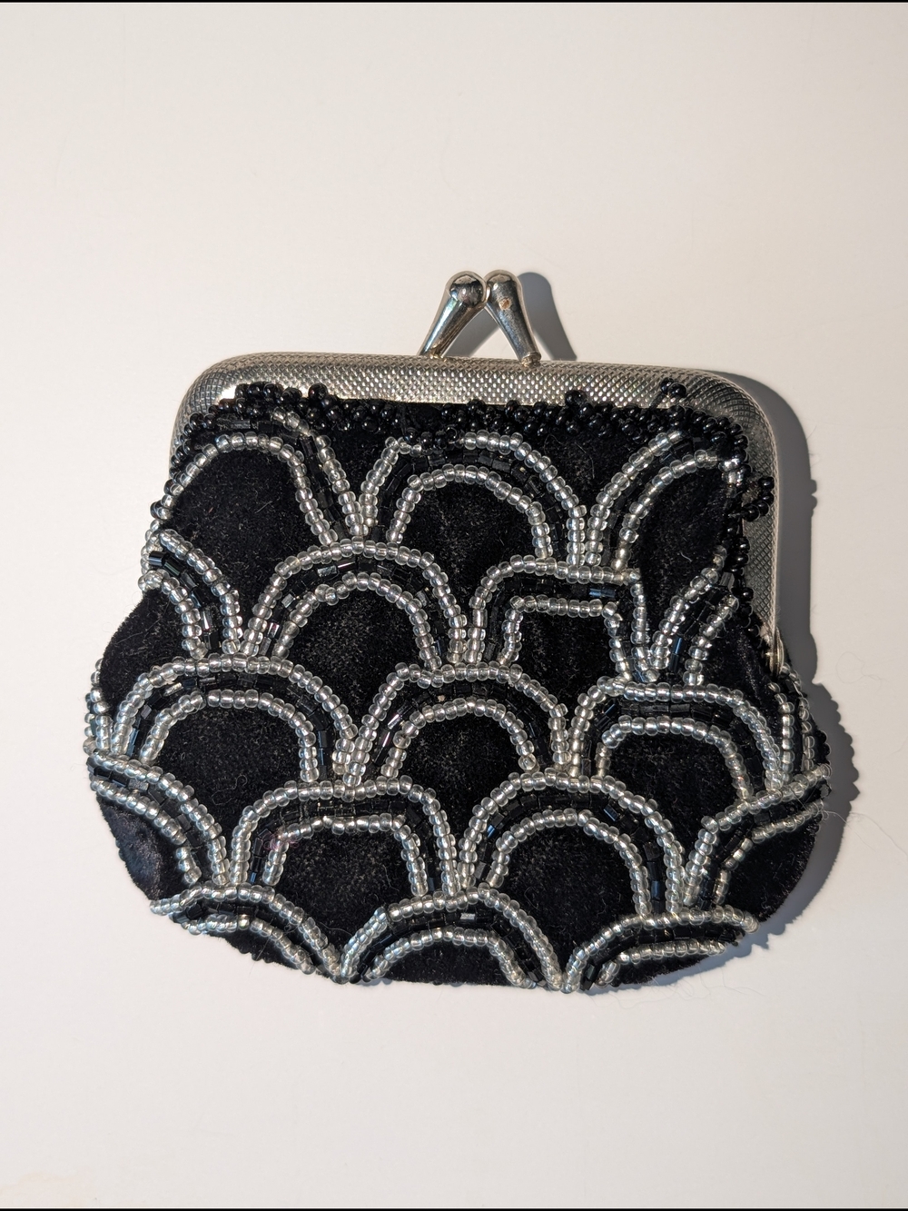 Amanda Smith Vintage Hand Made Kisslock Beaded Coin Purse